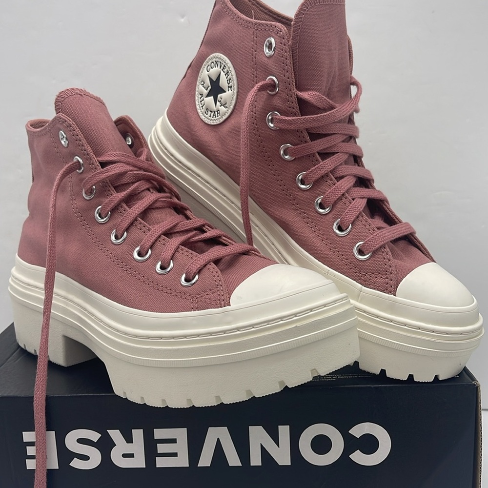 Converse Women's Platform Sneakers High Top A10618C
CTAS LUGGED HEEL HI LIGHT - Picture 4 of 16